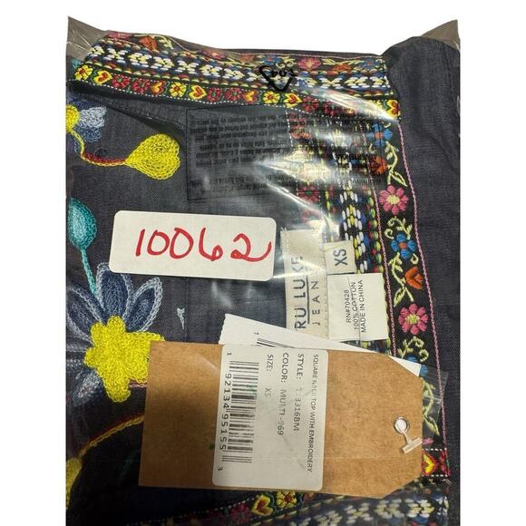 Tru Luxe Jeans Top Size S  Square Neck Blue Colorful Embroidery Floral - Picture 11 of 11